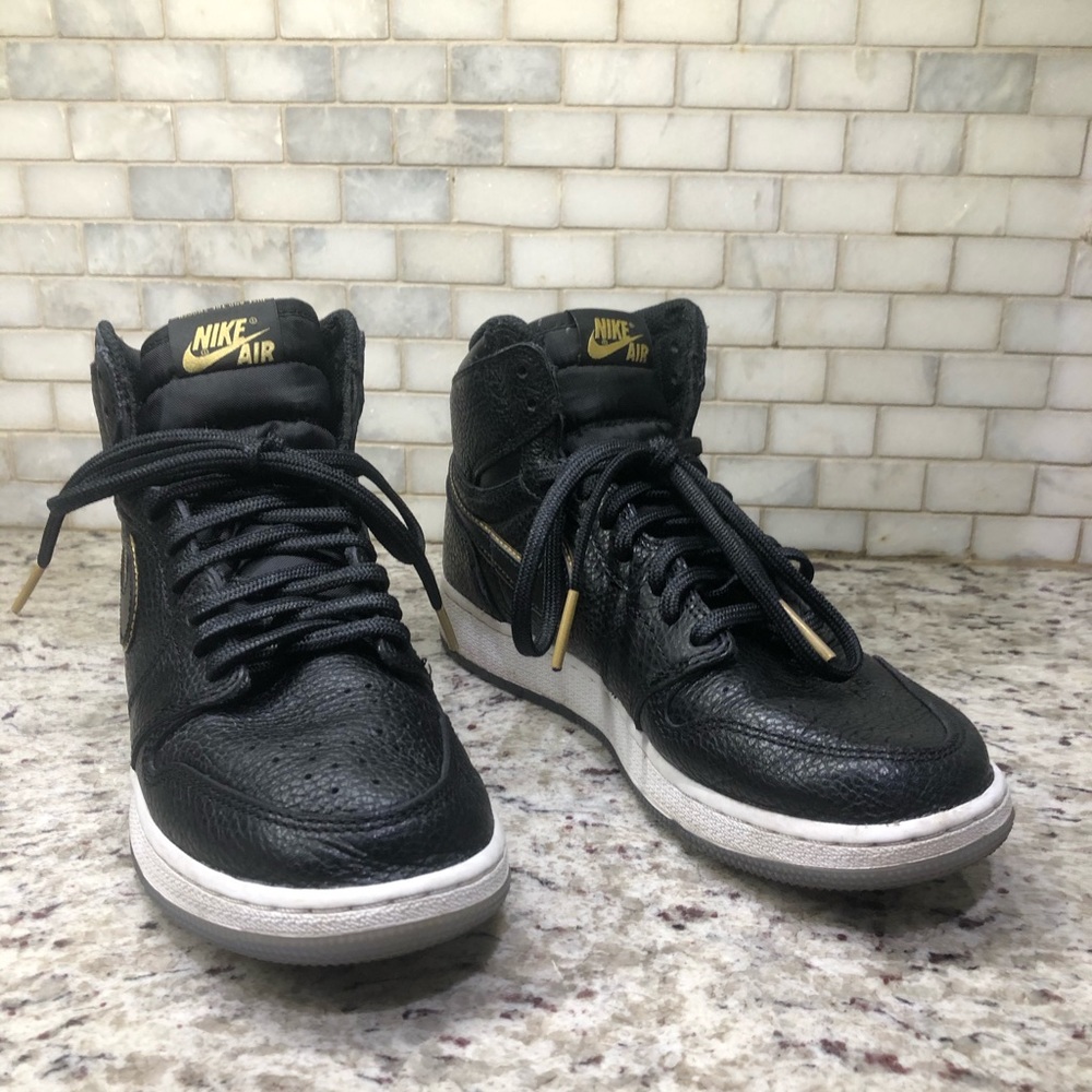 Air Jordan 1 high “City of Flight”